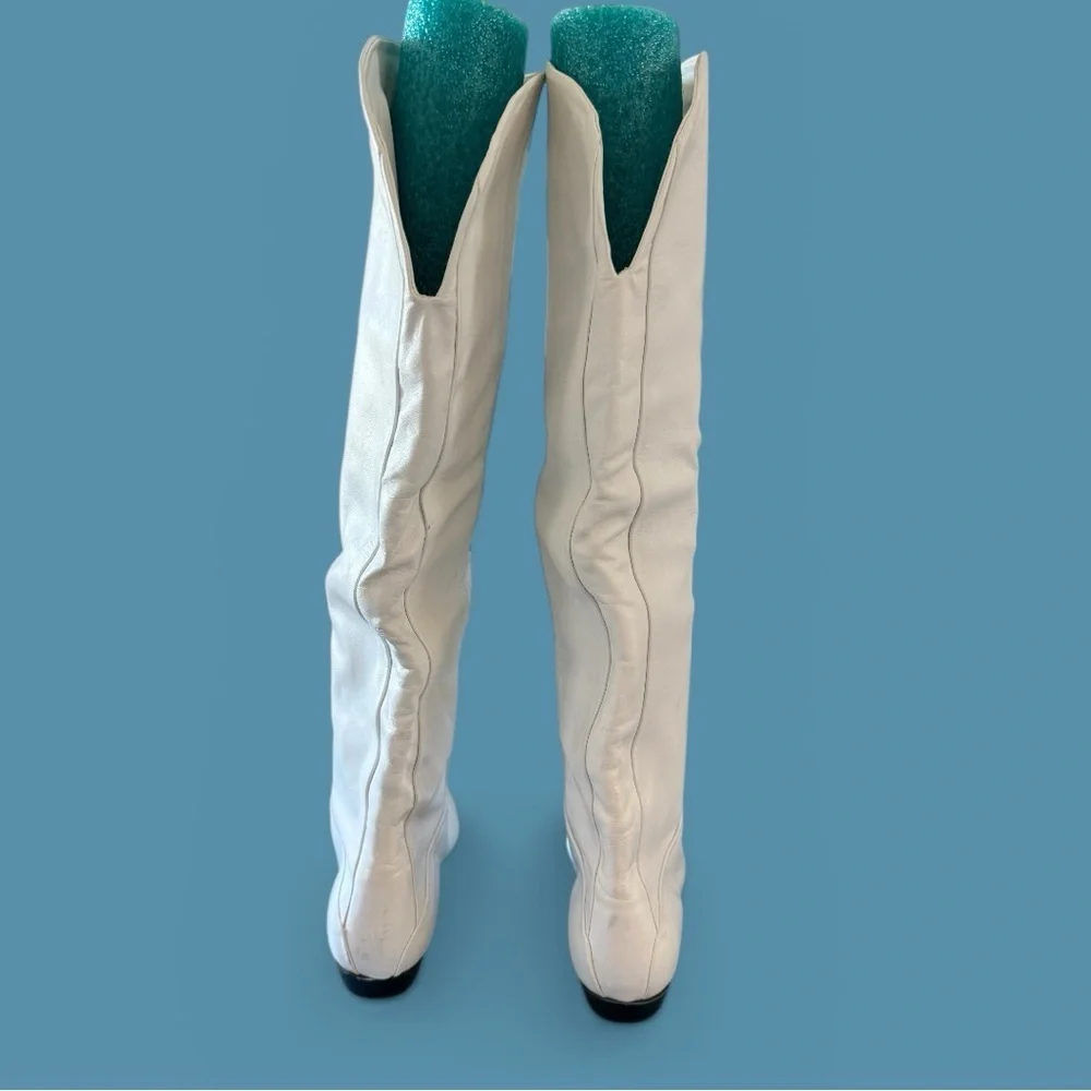 Elegant White leather Boots